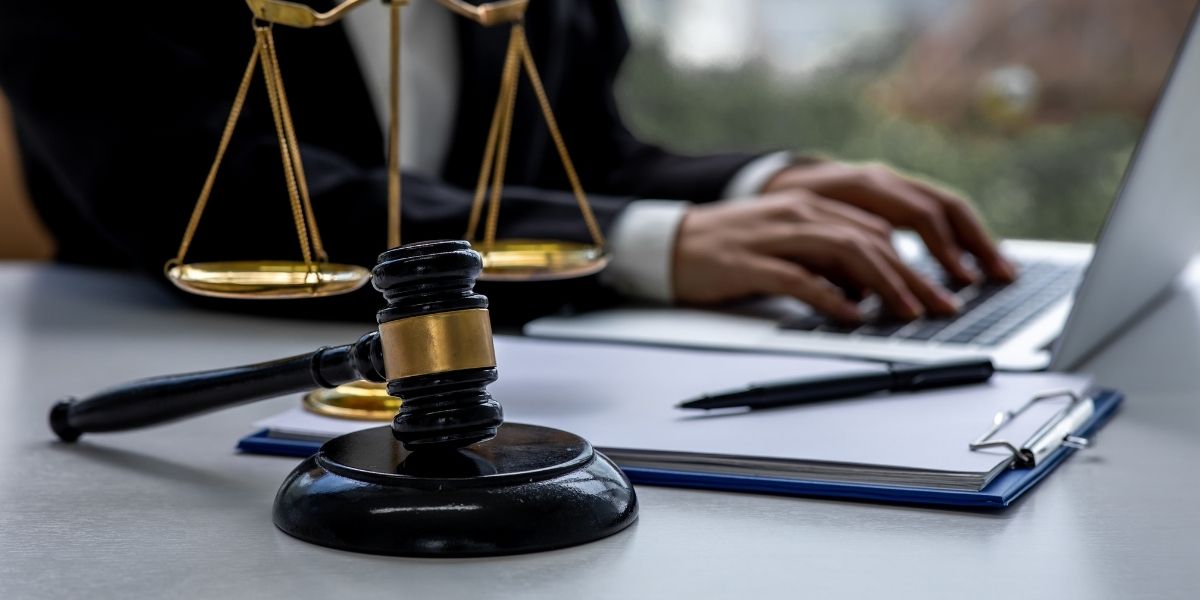 How LLM Programs Shape Legal Research and Scholarly Contributions LLM Programs