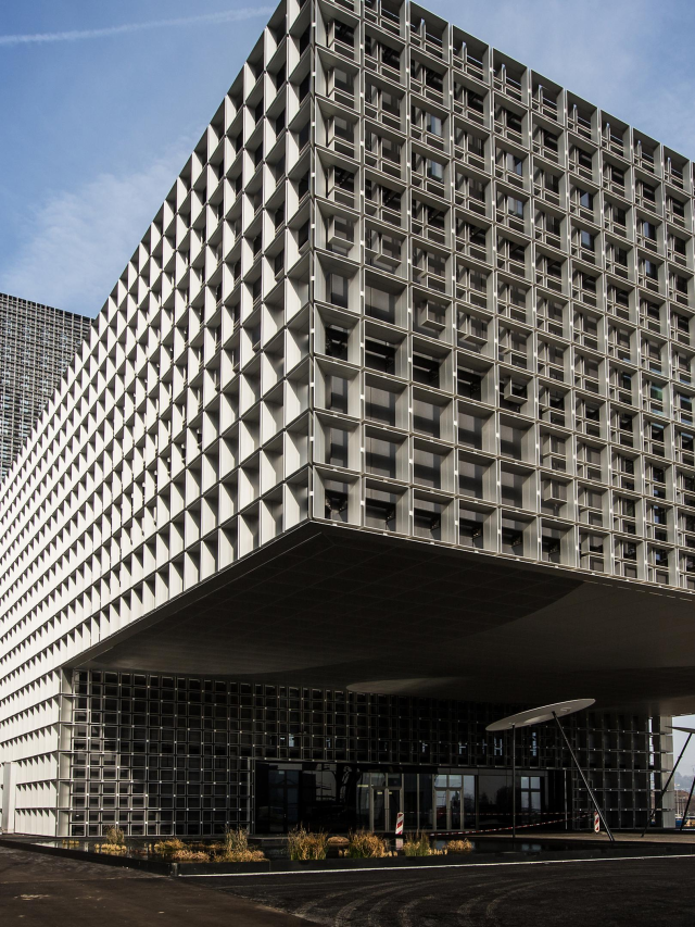 Top Universities For Studying Aviation and Space Law